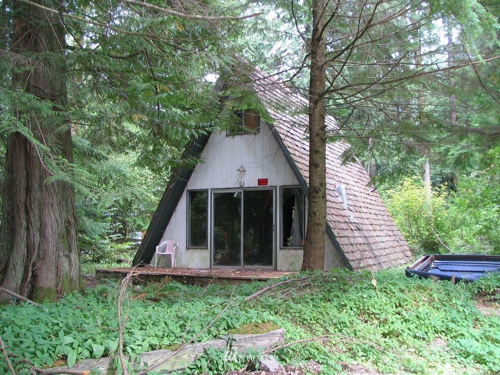 7894 Kendall Road Maple Falls, WA 98266 - Photo 1 of 1 Gallery Image 1