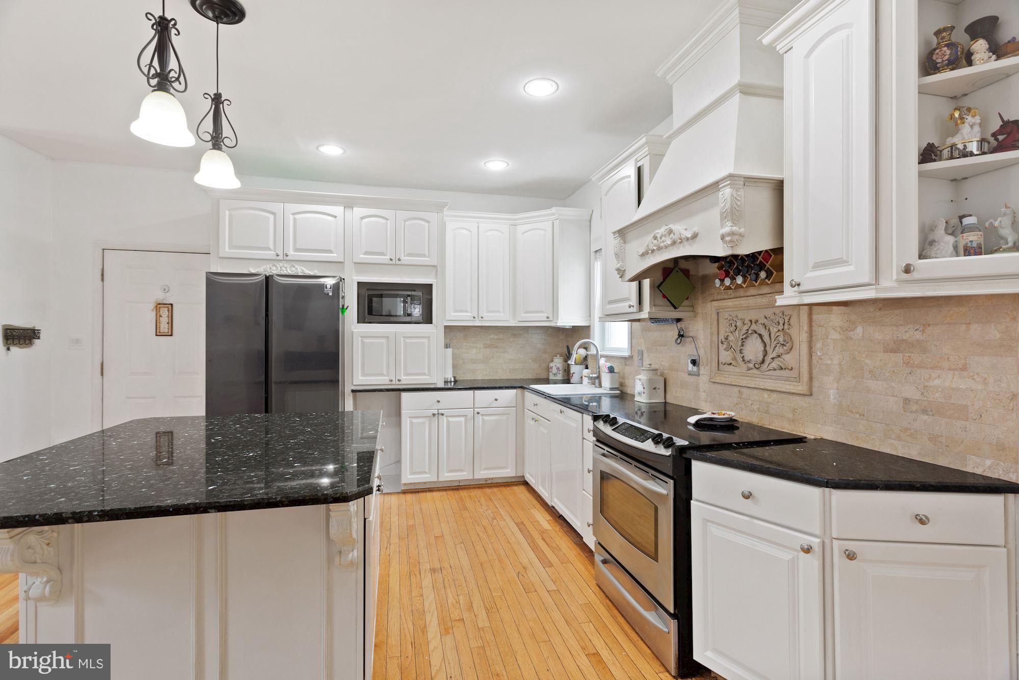 11725 Henderson Road Clifton, VA 20124 - Photo 13 of 38 Gallery Image 13