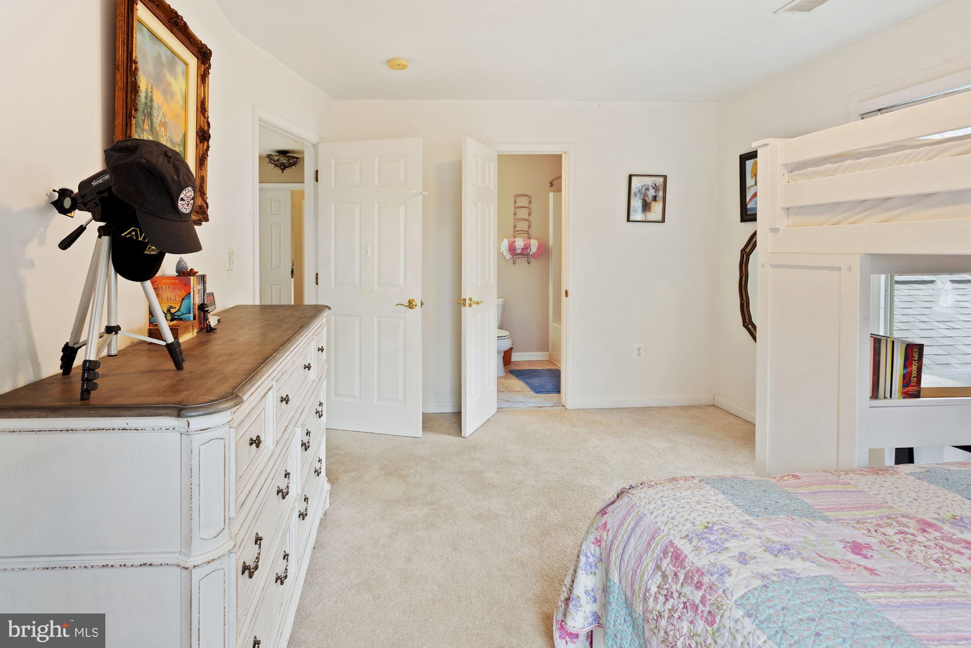 11725 Henderson Road Clifton, VA 20124 - Photo 25 of 38 Gallery Image 25