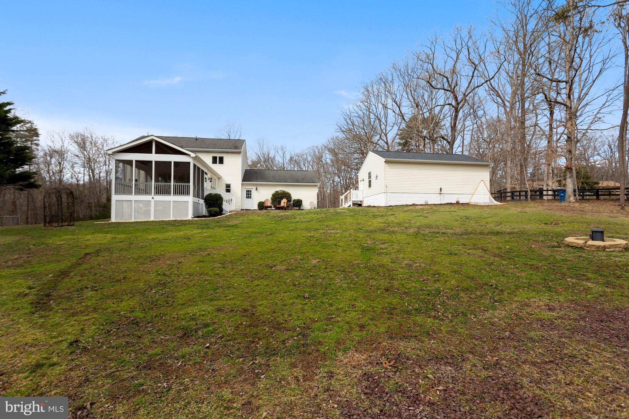 11725 Henderson Road Clifton, VA 20124 - Photo 37 of 38 Gallery Image 37