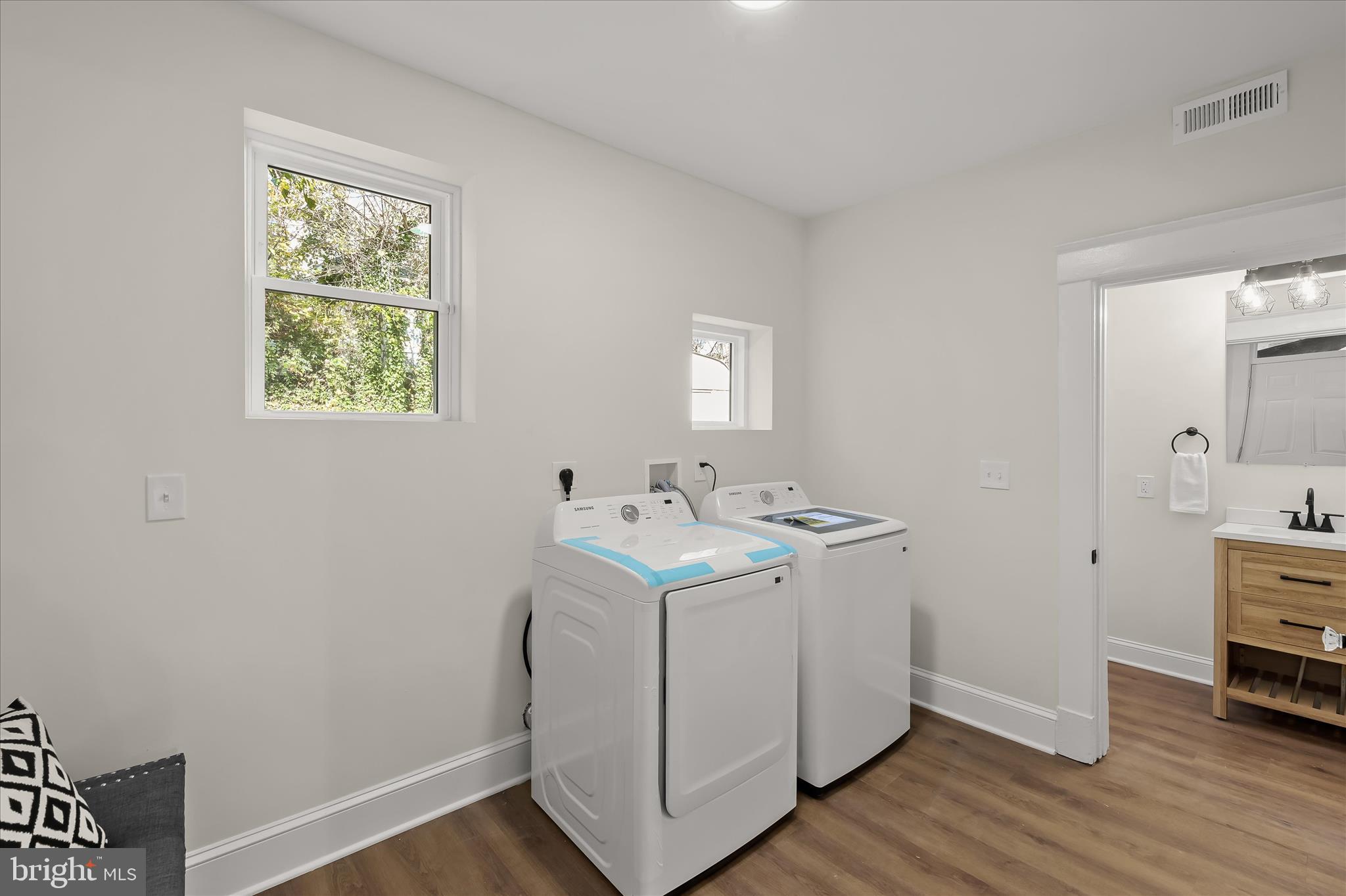 614 Stamford Road Baltimore, MD 21229 - Photo 16 of 41 17-Laundry Room - Mud Room