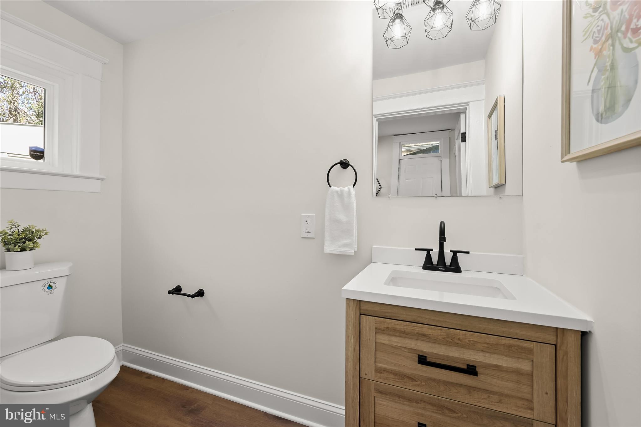 614 Stamford Road Baltimore, MD 21229 - Photo 18 of 41 19-Renovated Powder Room