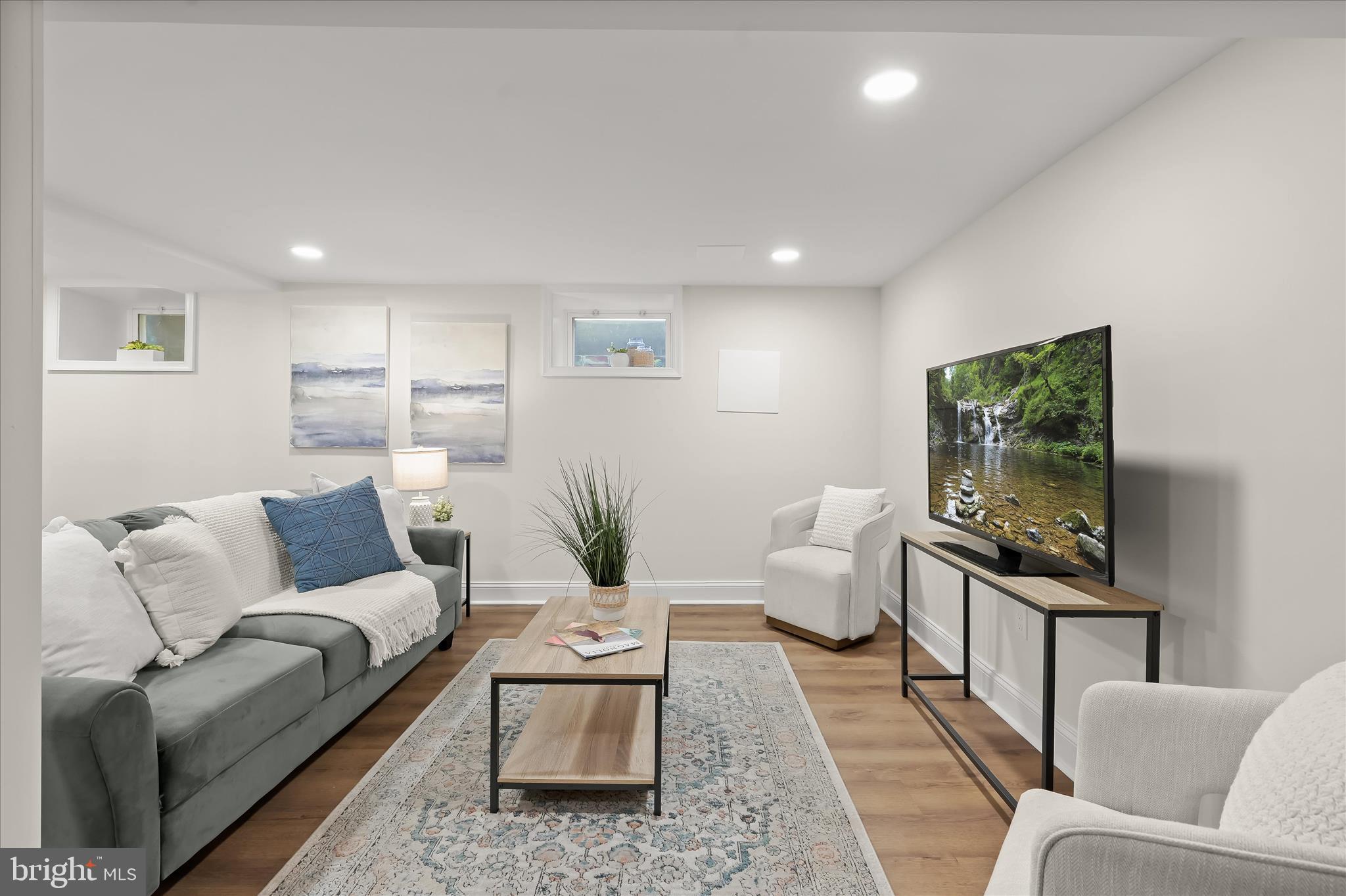 614 Stamford Road Baltimore, MD 21229 - Photo 30 of 41 31-Family Room
Virtually Staged