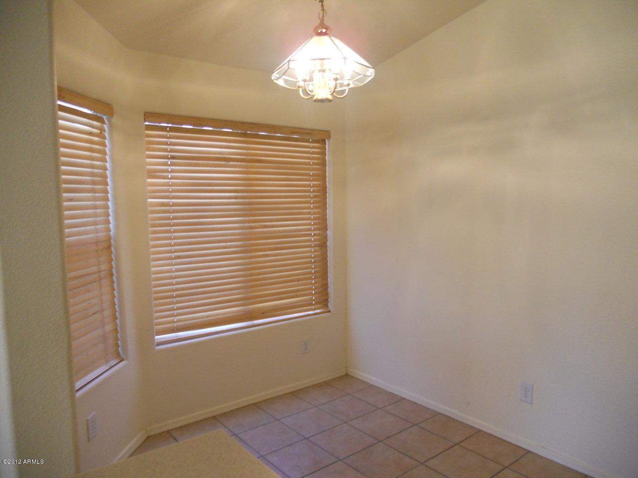 1717 East Del Rio Street Gilbert, AZ 85295 - Photo 4 of 21 Breakfast are with bay window