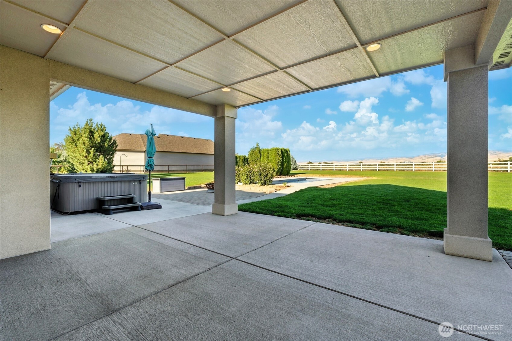 110 Shane Porter Road Walla Walla, WA 99362 - Photo 30 of 40 a view of a room with porch and a yard