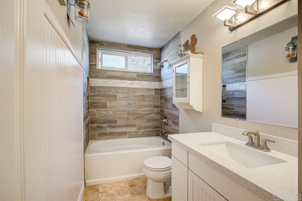 1005 Woodcreek Road Fallbrook, CA 92028 - Photo 11 of 23