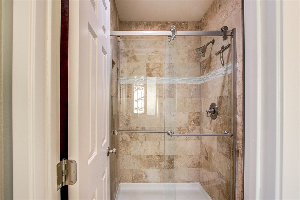 1005 Woodcreek Road Fallbrook, CA 92028 - Photo 17 of 23