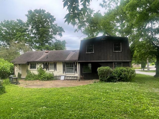 $440,000 | 1128 Haysboro Avenue, Nashville, TN 37216