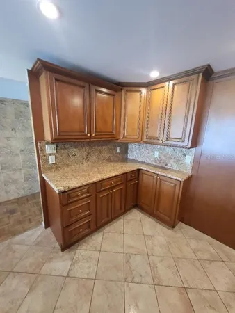 $2,000 | 7400 Sun Island Drive South, Unit 205, South Pasadena, FL 33707