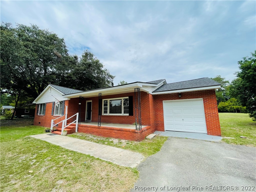 4562 Cameron Road Hope Mills, NC 28348 - Photo 1 of 31 Gallery Image 1