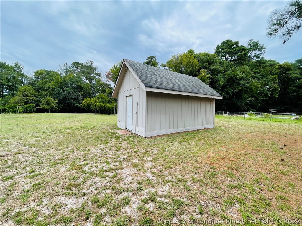 4562 Cameron Road Hope Mills, NC 28348 - Photo 6 of 31 Gallery Image 6