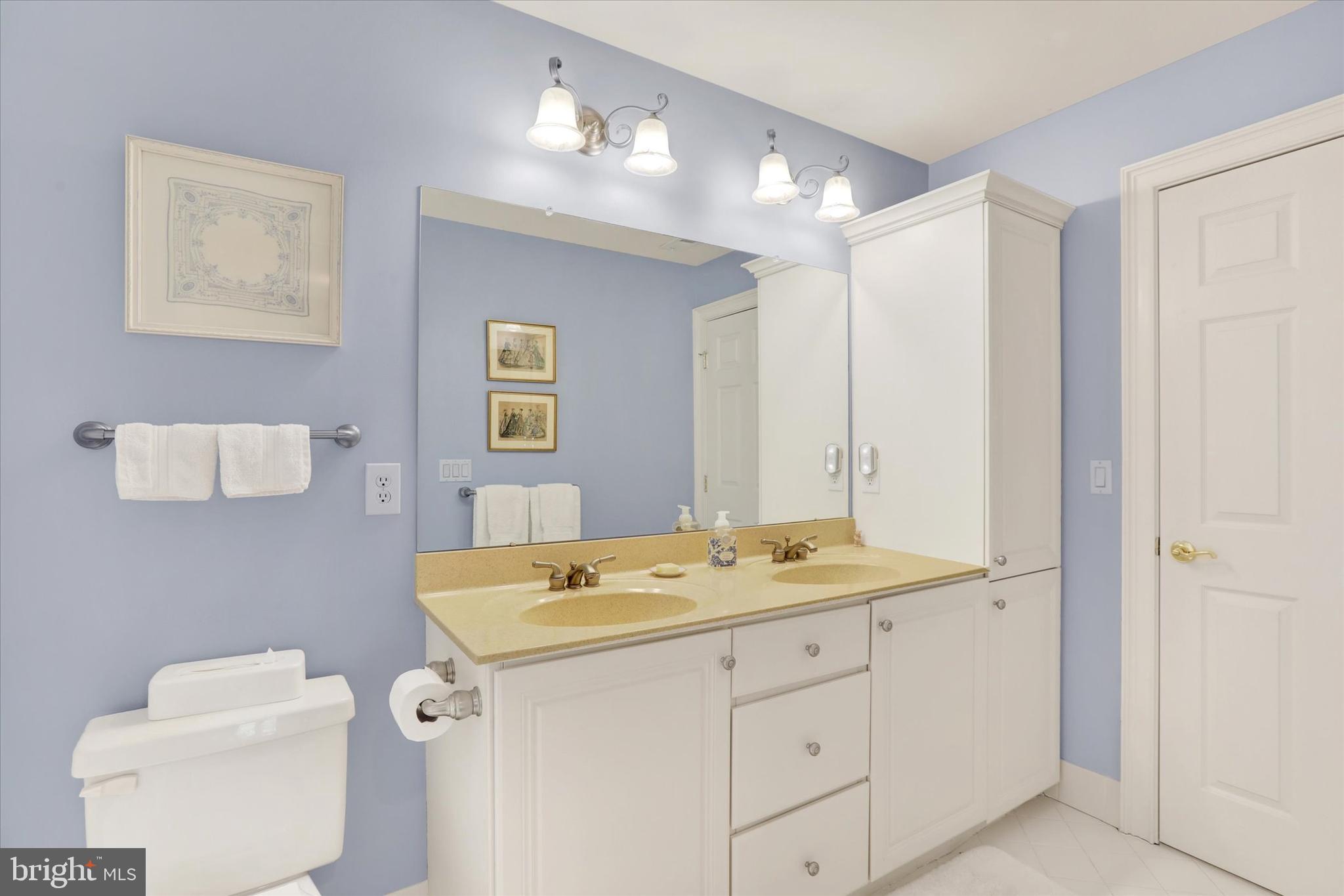 86 Rittenhouse Circle Newtown, PA 18940 - Photo 52 of 55 Hallway Bathroom Featuring a Tub/Shower