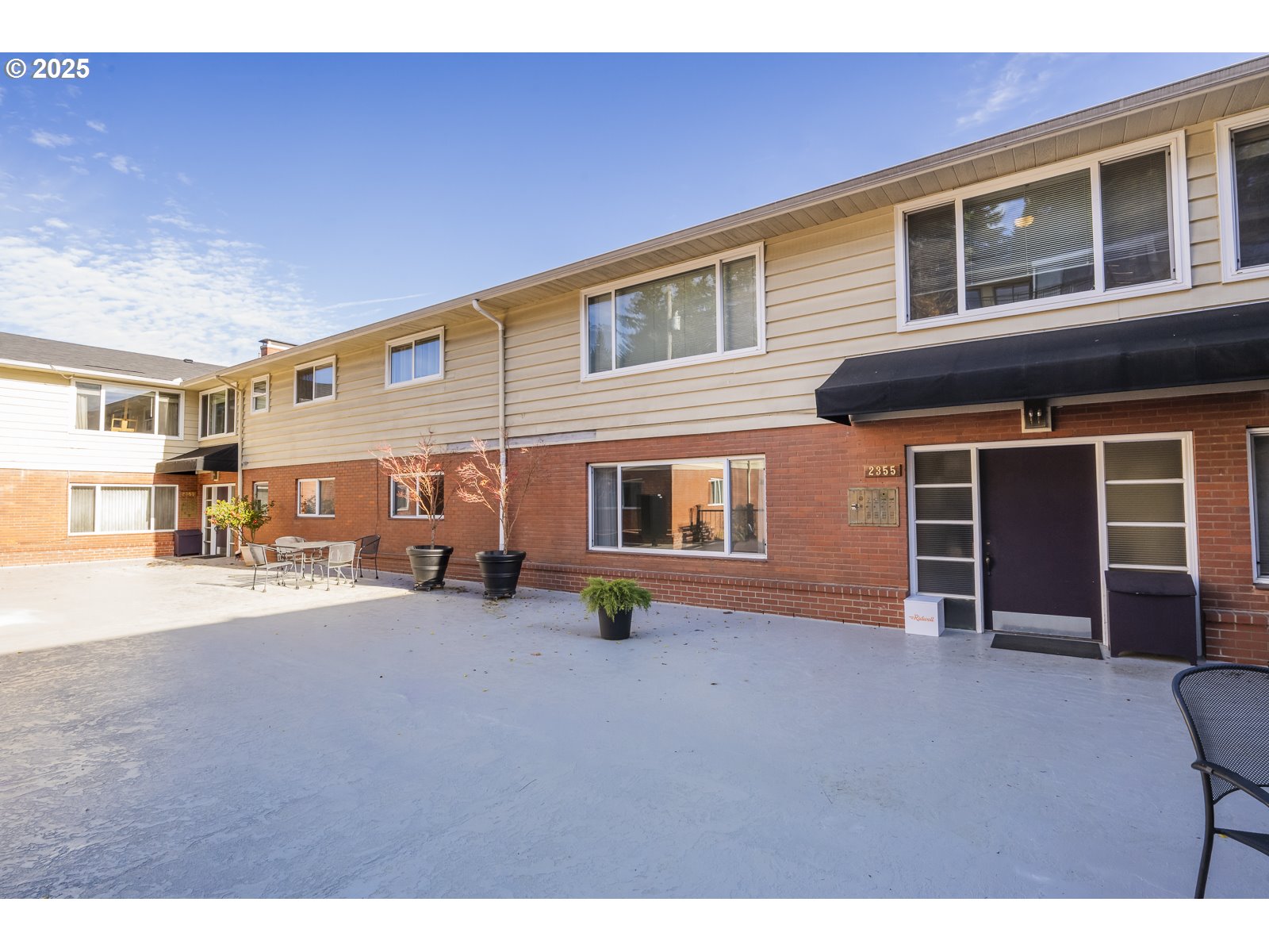 2355 Southwest Cedar Street, Unit 9 Portland, OR 97205 - Photo 39 of 42