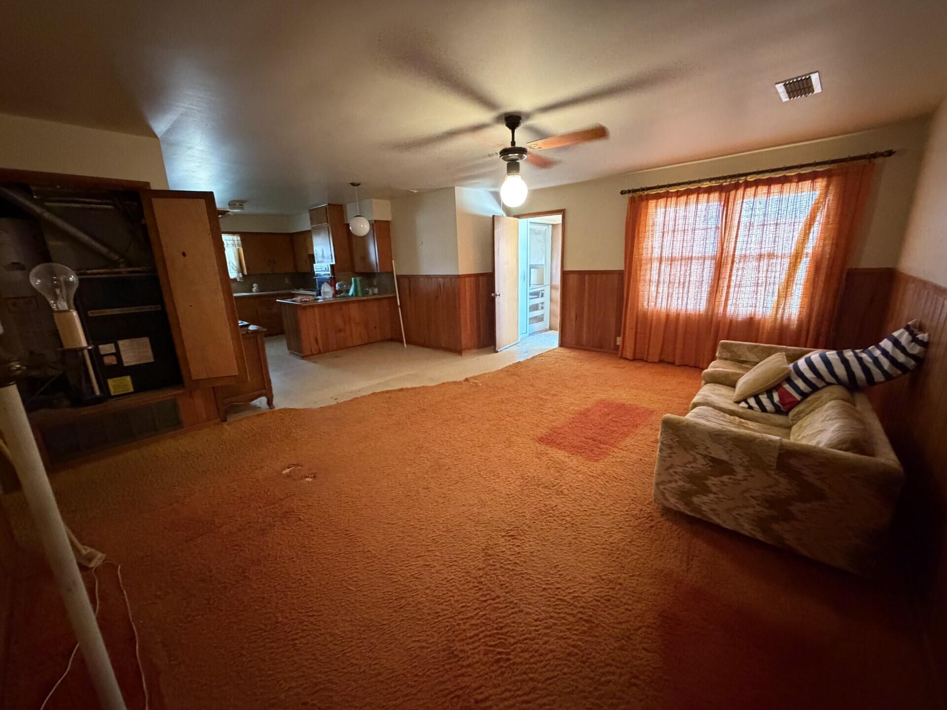 4510 48th Street Lubbock, TX 79414 - Photo 5 of 15 Family Room
