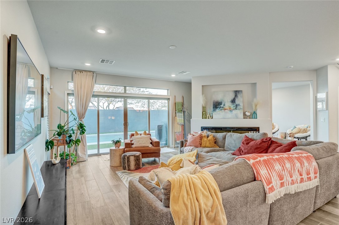 6764 Vista Roma Avenue Las Vegas, NV 89139 - Photo 10 of 67