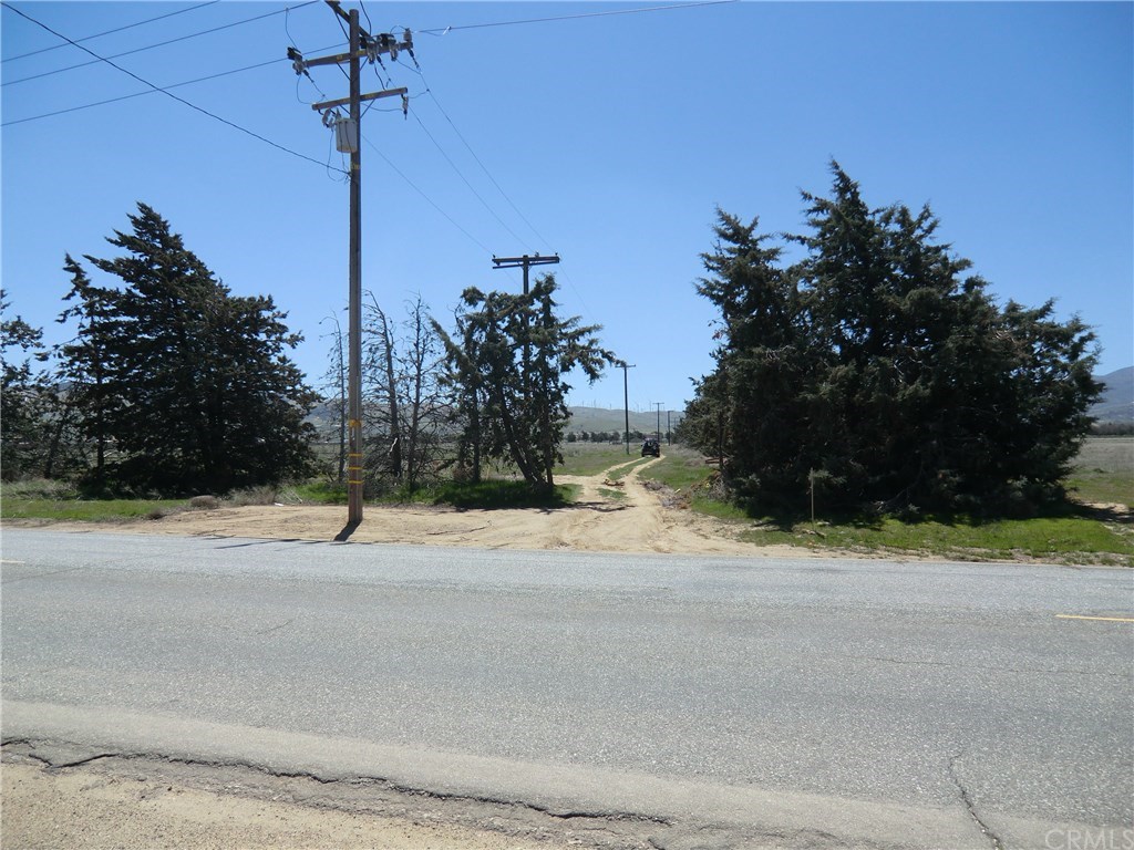 A Tehachapi Willow Springs Road Tehachapi, CA 93561 - Photo 18 of 27