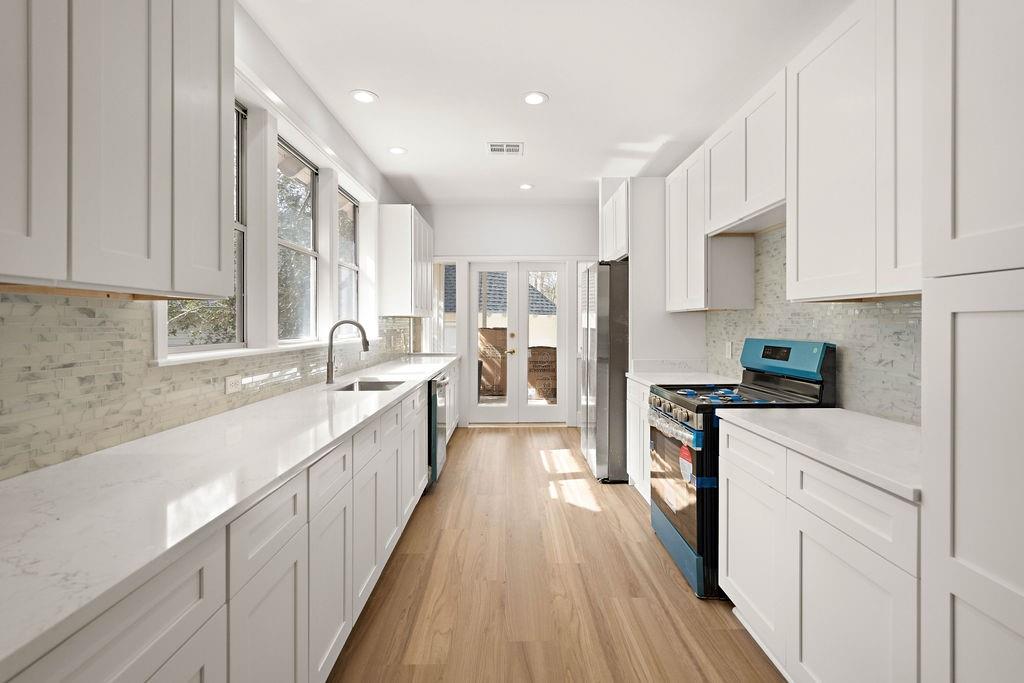 240 Lafayette Street Mandeville, LA 70448 - Photo 12 of 34