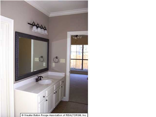 6169 Ridge Way Avenue Baton Rouge, LA 70817 - Photo 5 of 8 Gallery Image 5