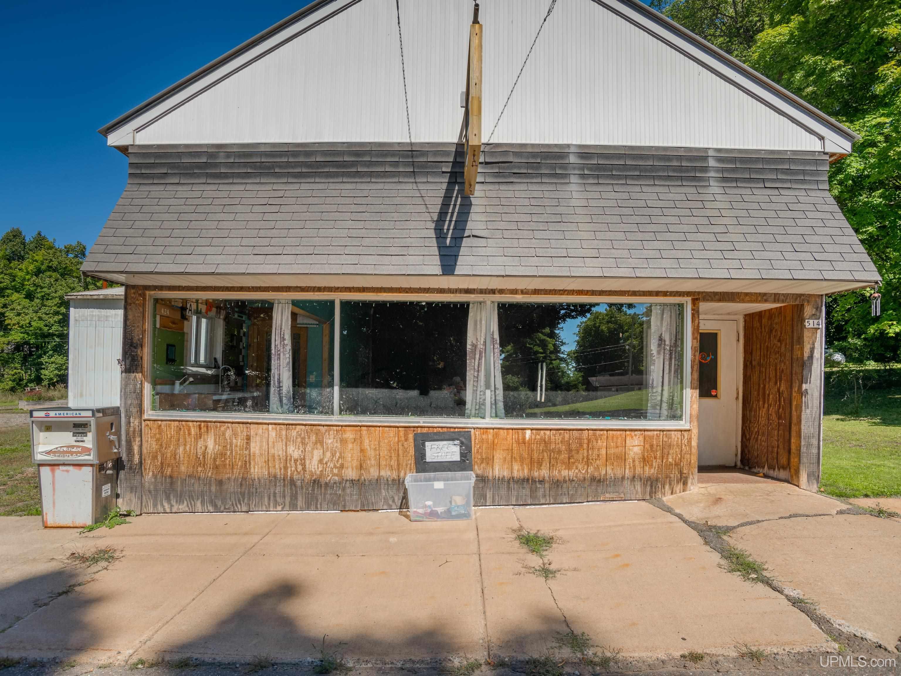 514 Main Street Alpha, MI 49902 - Photo 11 of 62