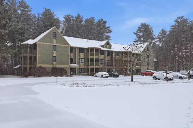 $355,000 | 3 Mayfair Lane, Unit 108, Nashua, NH 03063