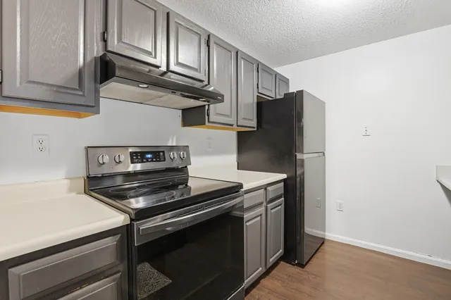 $355,000 | 3 Mayfair Lane, Unit 108, Nashua, NH 03063