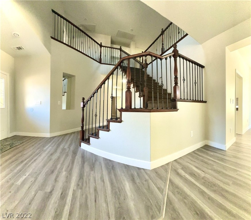 9604 Windom Point Avenue Las Vegas, NV 89129 - Photo 3 of 35
