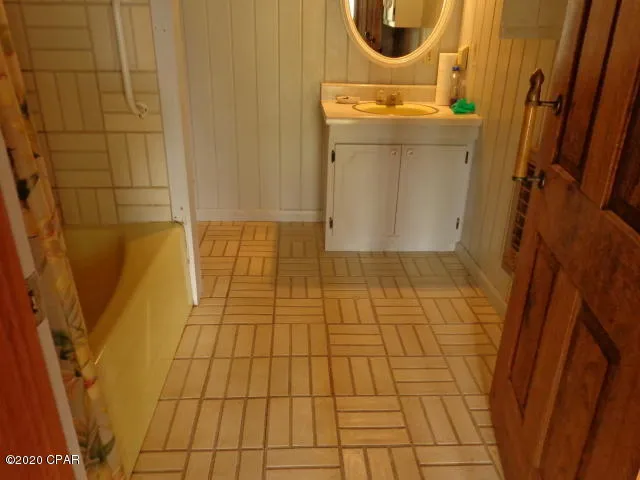 $525,000 | 10012 Southwest Windsong Way, Blountstown, FL 32424