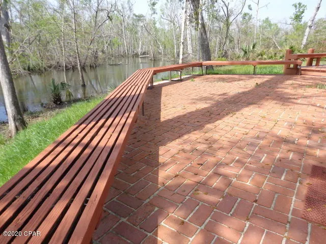 $525,000 | 10012 Southwest Windsong Way, Blountstown, FL 32424