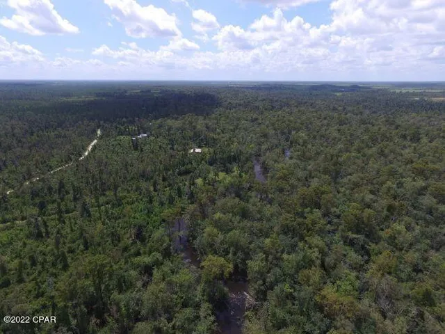 $525,000 | 10012 Southwest Windsong Way, Blountstown, FL 32424