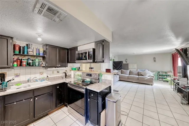 $649,000 | 4762 Cessna Avenue, Las Vegas, NV 89115