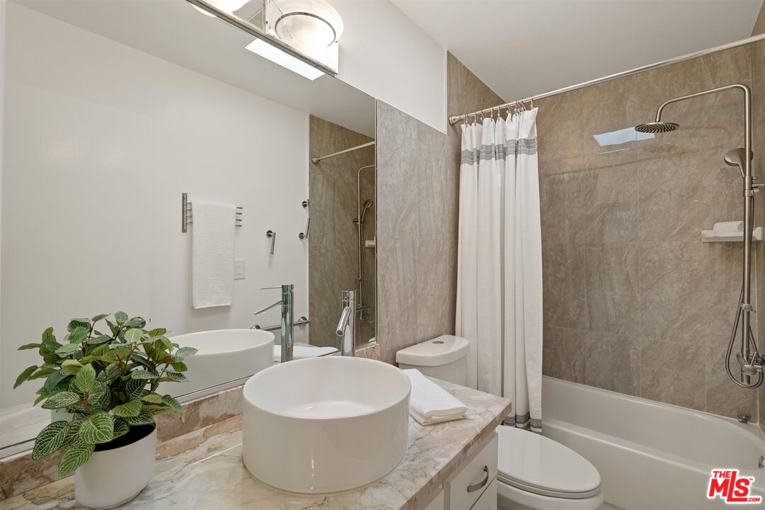 32136 Watergate Road Westlake Village, CA 91361 - Photo 14 of 34