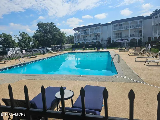 $1,600 | 5709 Lyons View Pike, Unit 1218, Knoxville, TN 37919