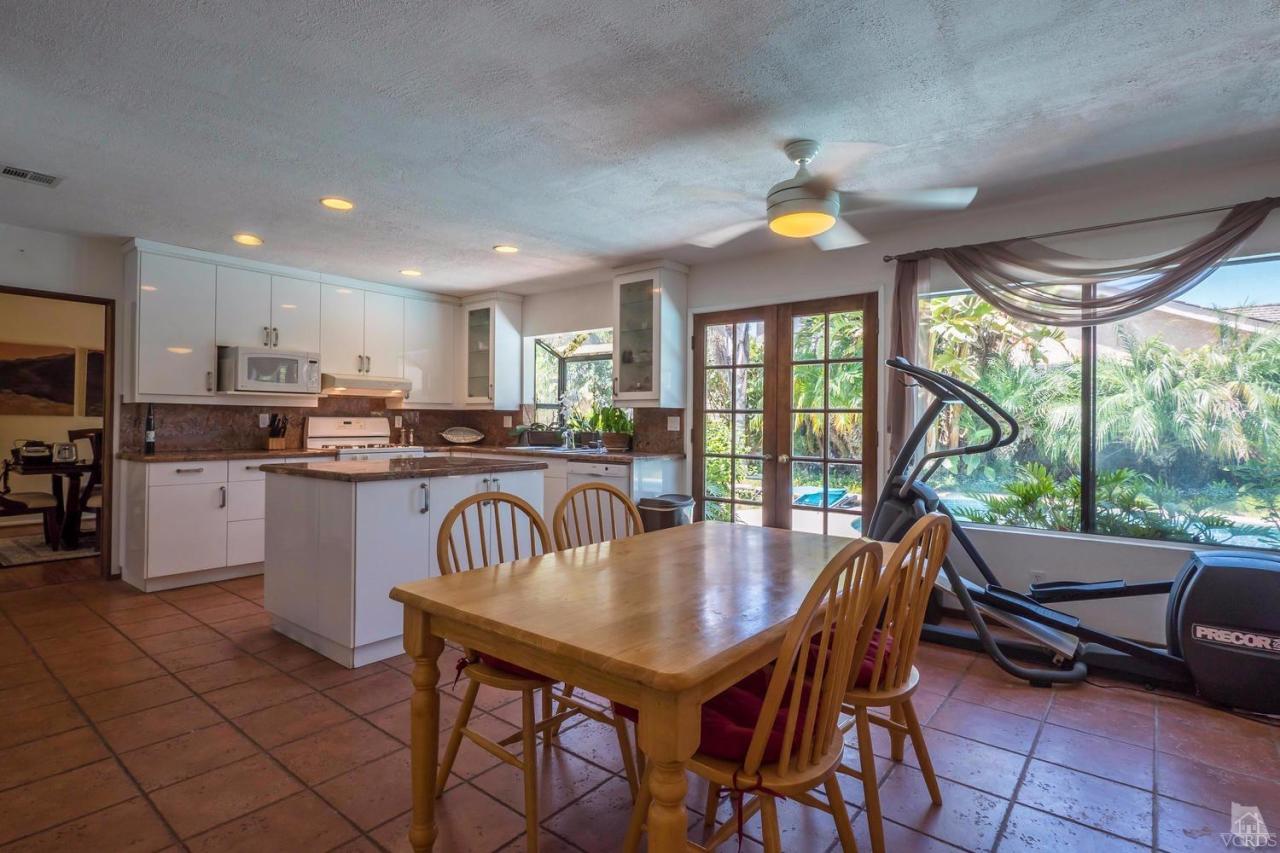 11529 East Buttercreek Road Moorpark, CA 93021 - Photo 10 of 36