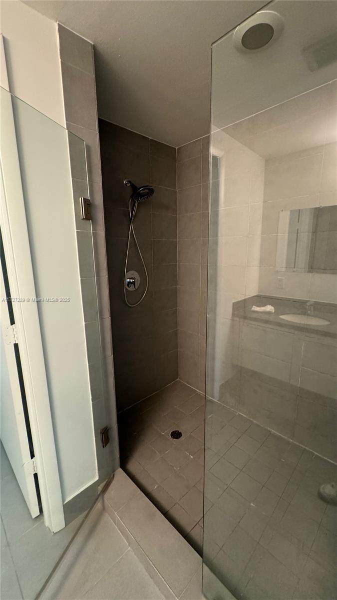 90 Southwest 3rd Street, Unit PH17 Miami, FL 33130 - Photo 31 of 64