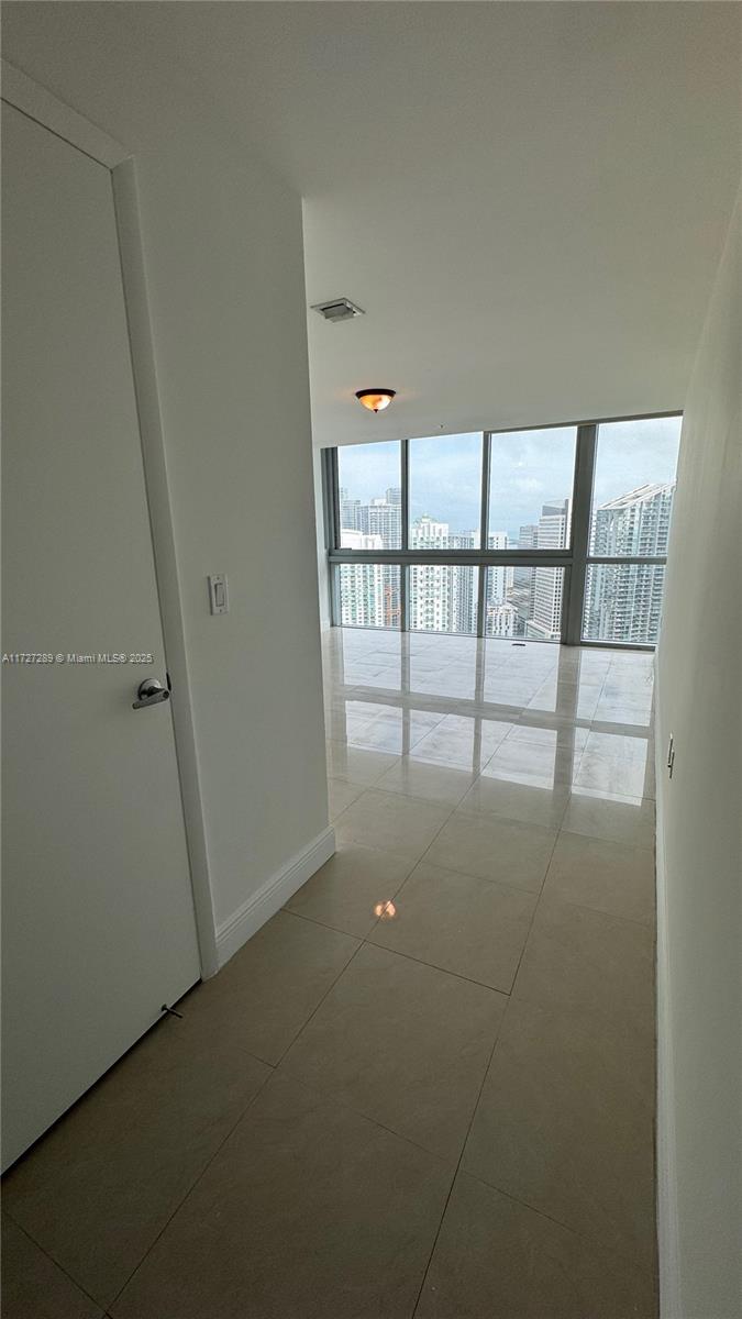 90 Southwest 3rd Street, Unit PH17 Miami, FL 33130 - Photo 34 of 64