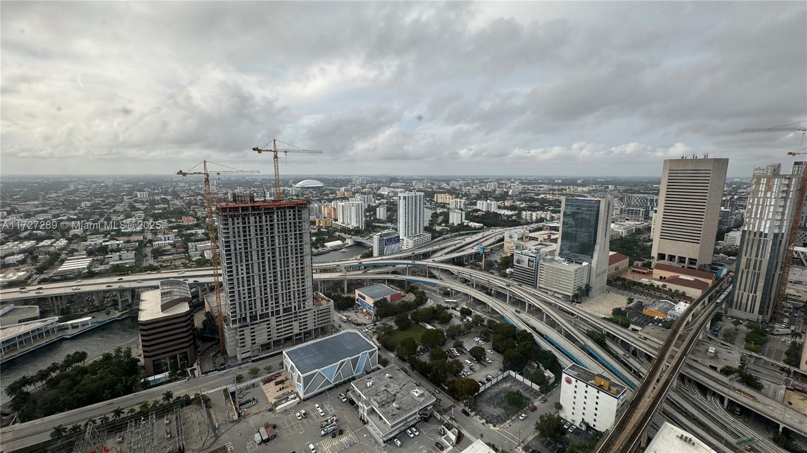 90 Southwest 3rd Street, Unit PH17 Miami, FL 33130 - Photo 44 of 64