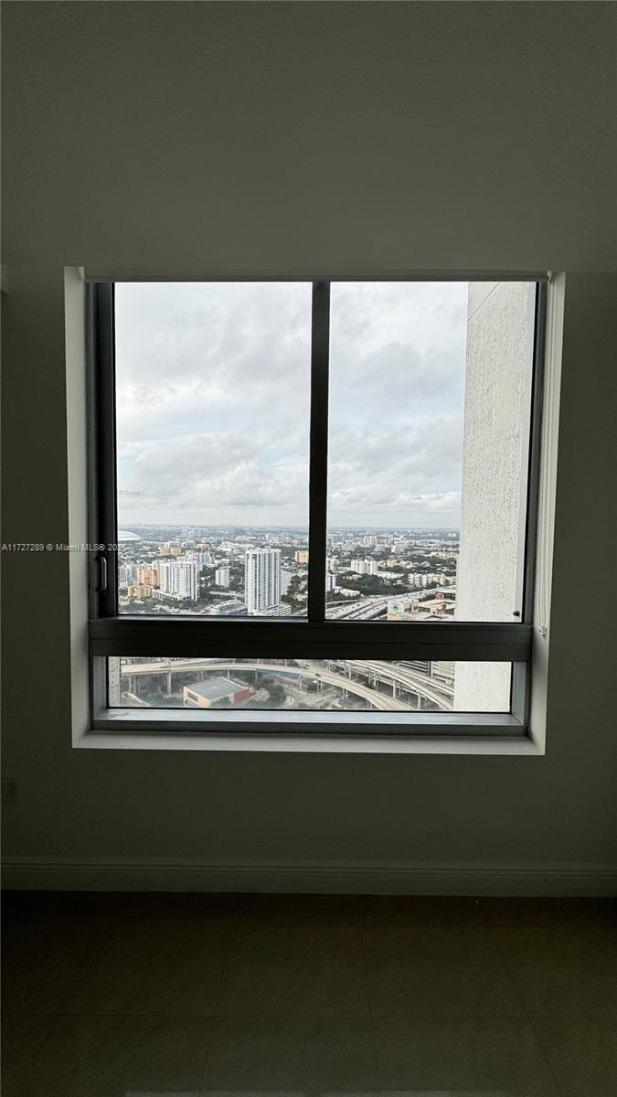 90 Southwest 3rd Street, Unit PH17 Miami, FL 33130 - Photo 45 of 64
