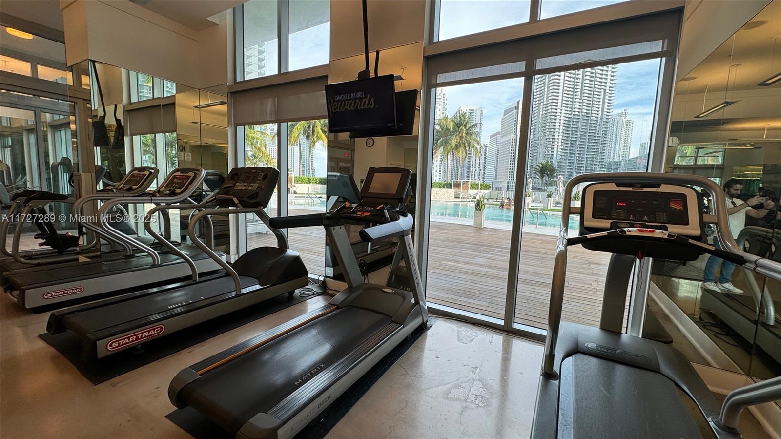 90 Southwest 3rd Street, Unit PH17 Miami, FL 33130 - Photo 57 of 64