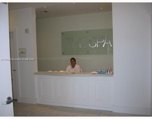 90 Southwest 3rd Street, Unit PH17 Miami, FL 33130 - Photo 63 of 64 SPA