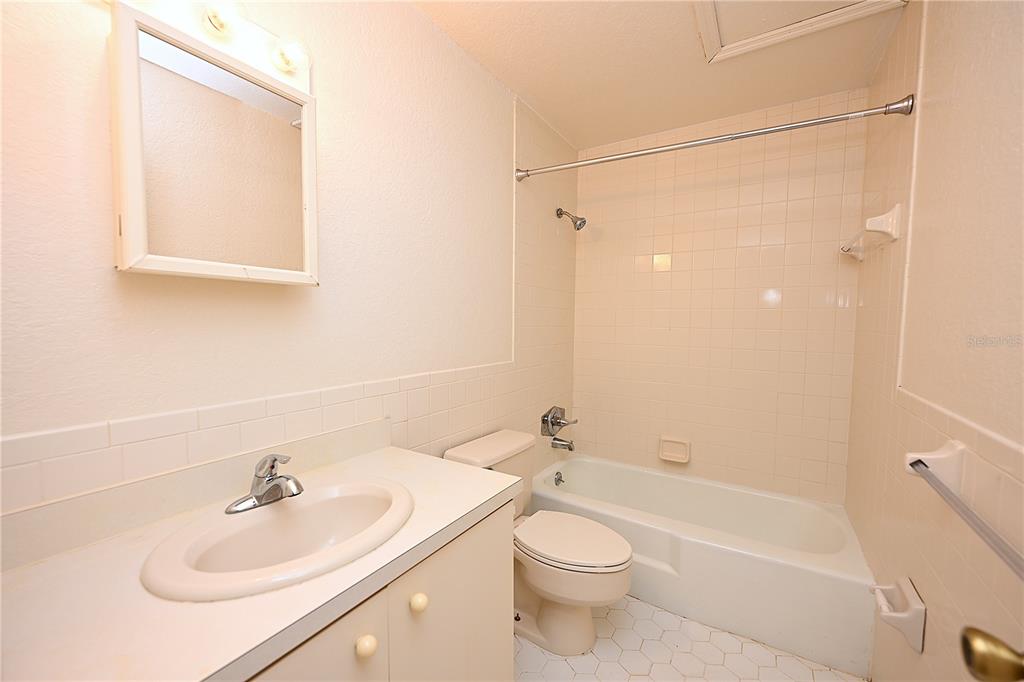 613 Robin Road, Unit 3 Lakeland, FL 33803 - Photo 13 of 19