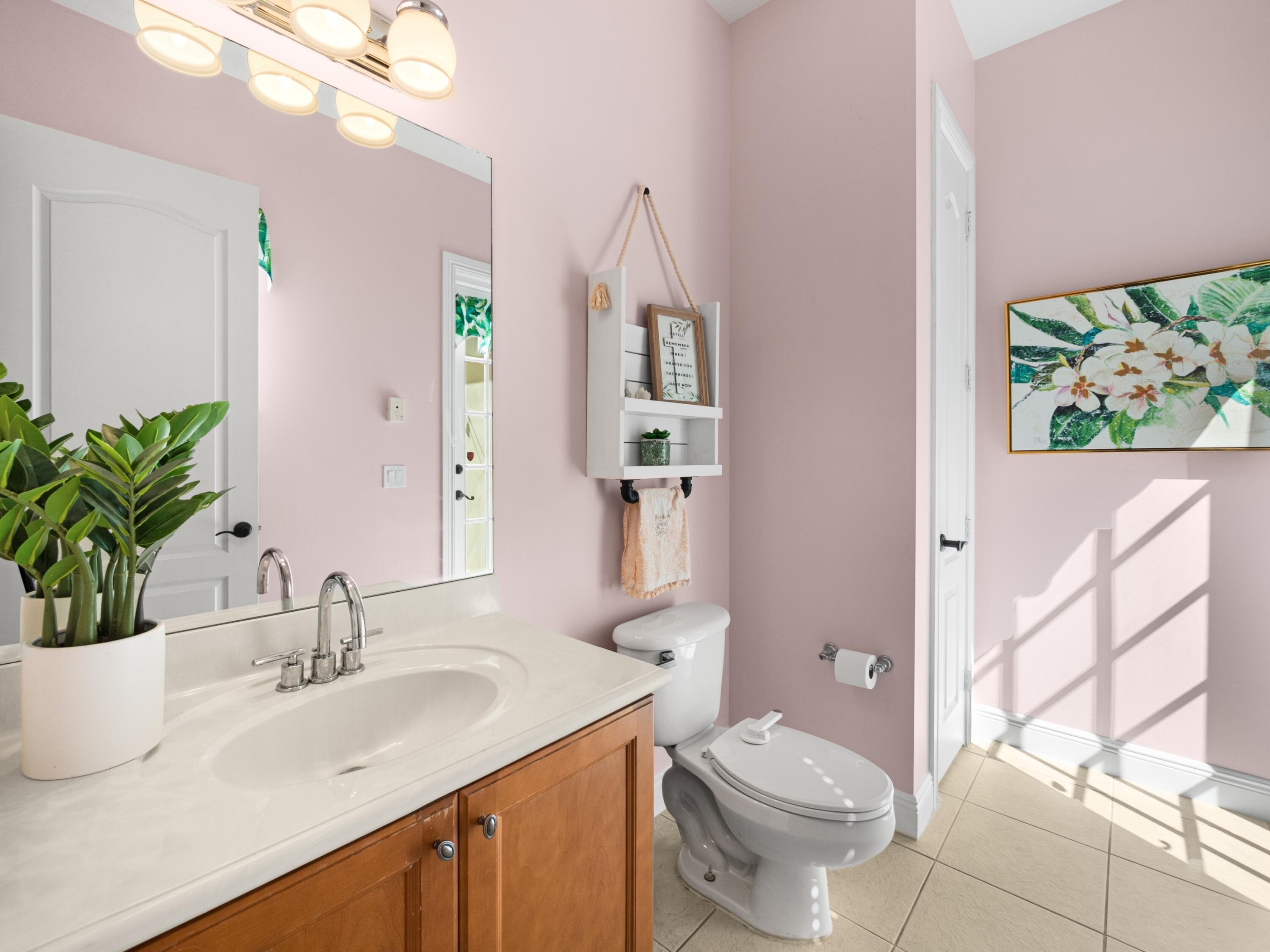 137 Inkberry Drive Jupiter, FL 33458 - Photo 23 of 39 Half Bath