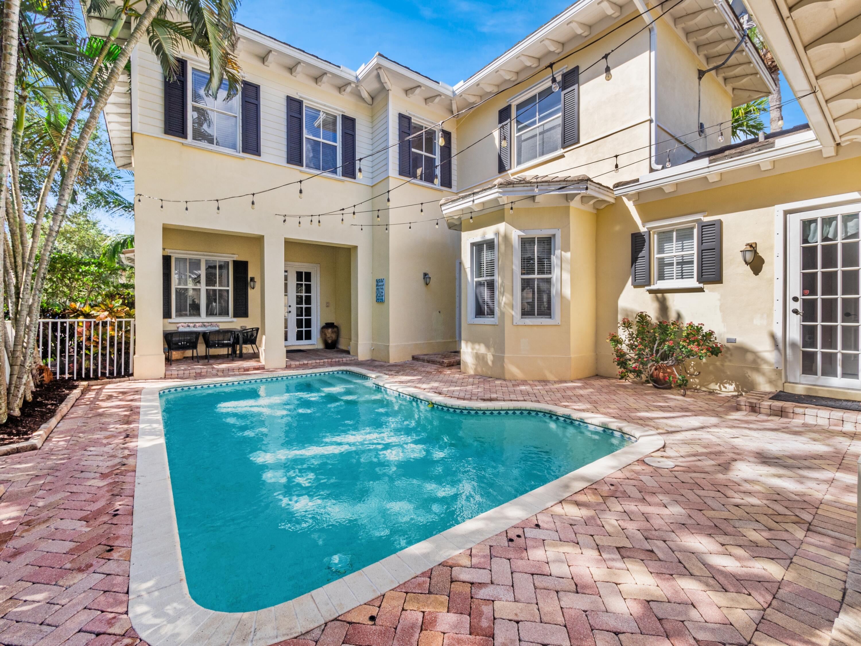 137 Inkberry Drive Jupiter, FL 33458 - Photo 38 of 39 Pool