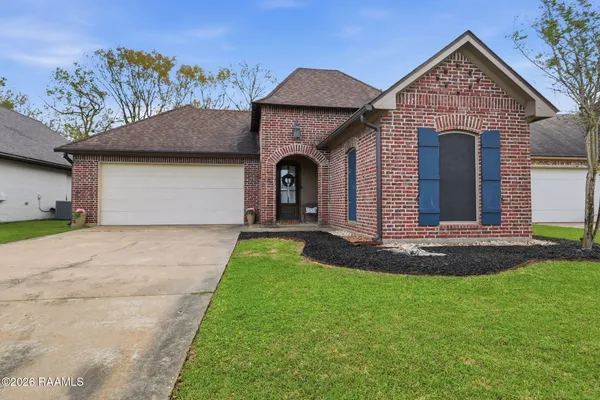 $240,000 | 301 Tealbrook Drive, Scott, LA 70583