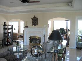 1608 Deer Run Santa Rosa, CA 95405 - Photo 2 of 9 Living Room