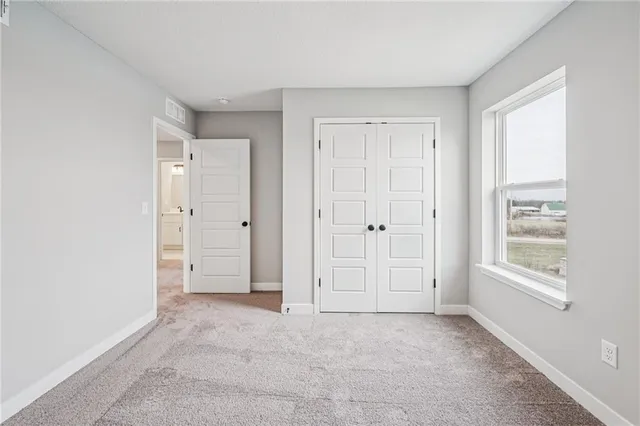 $2,800 | 8712 Southwest Brickell Drive, Blue Springs, MO 64064