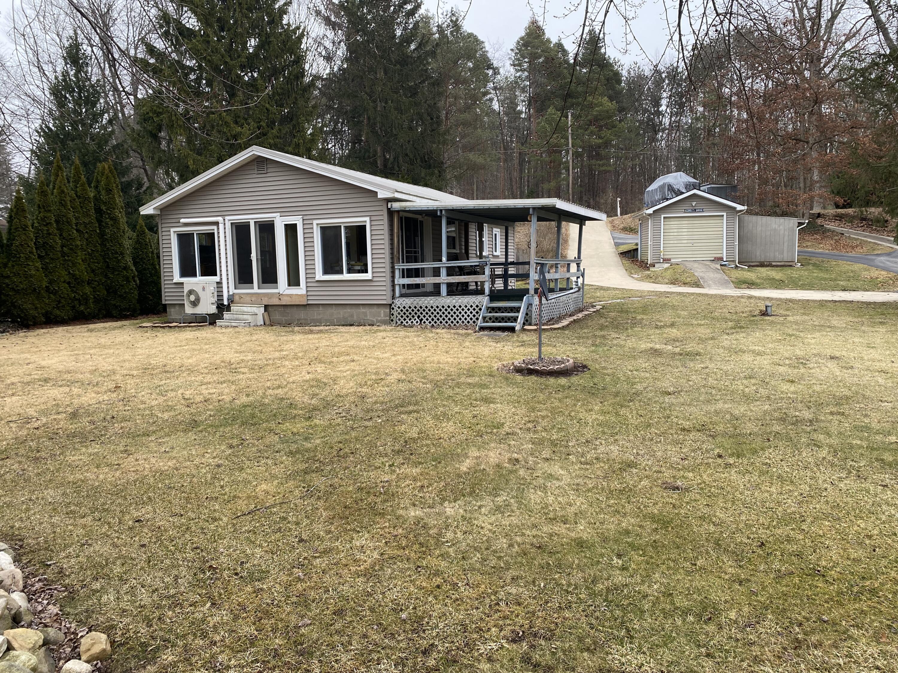 5458 Ridge Drive Reading, MI 49274 - Photo 3 of 34 IMG_0364