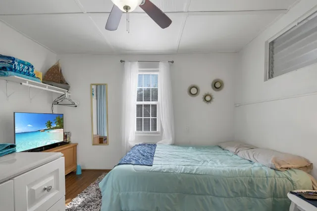 $3,500 | 1290 Alligator Drive, Panacea, FL 32346