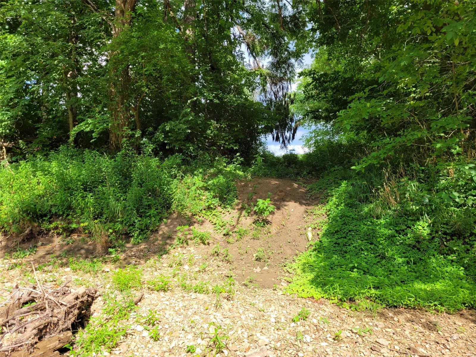 225 Valley View Hawk Point, MO 63349 - Photo 21 of 24