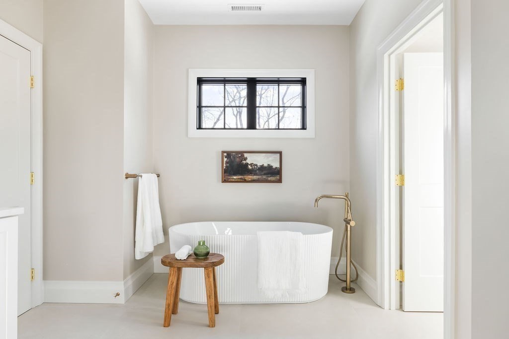 105 Adams Avenue Newton, MA 02465 - Photo 20 of 38