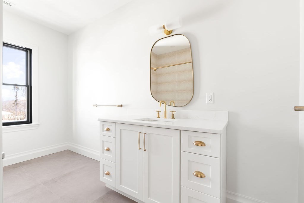 105 Adams Avenue Newton, MA 02465 - Photo 22 of 38